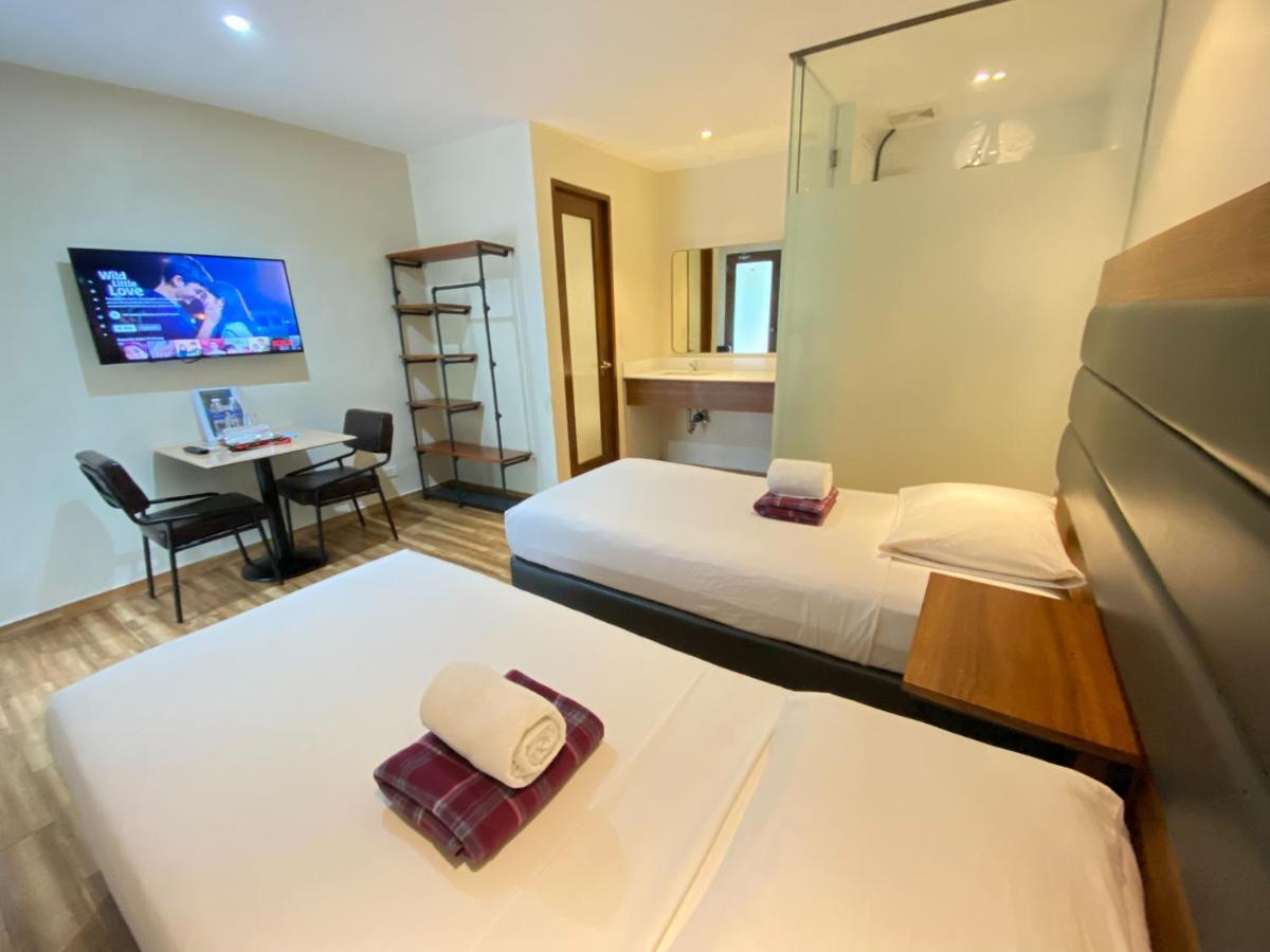 The Hub District Garden Suites Пасай Экстерьер фото