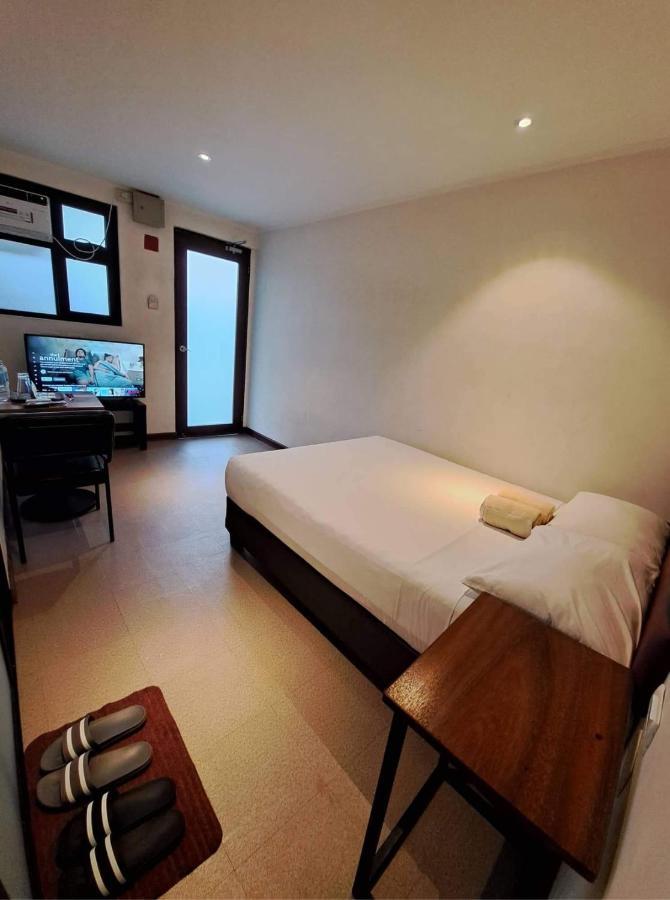 The Hub District Garden Suites Пасай Экстерьер фото