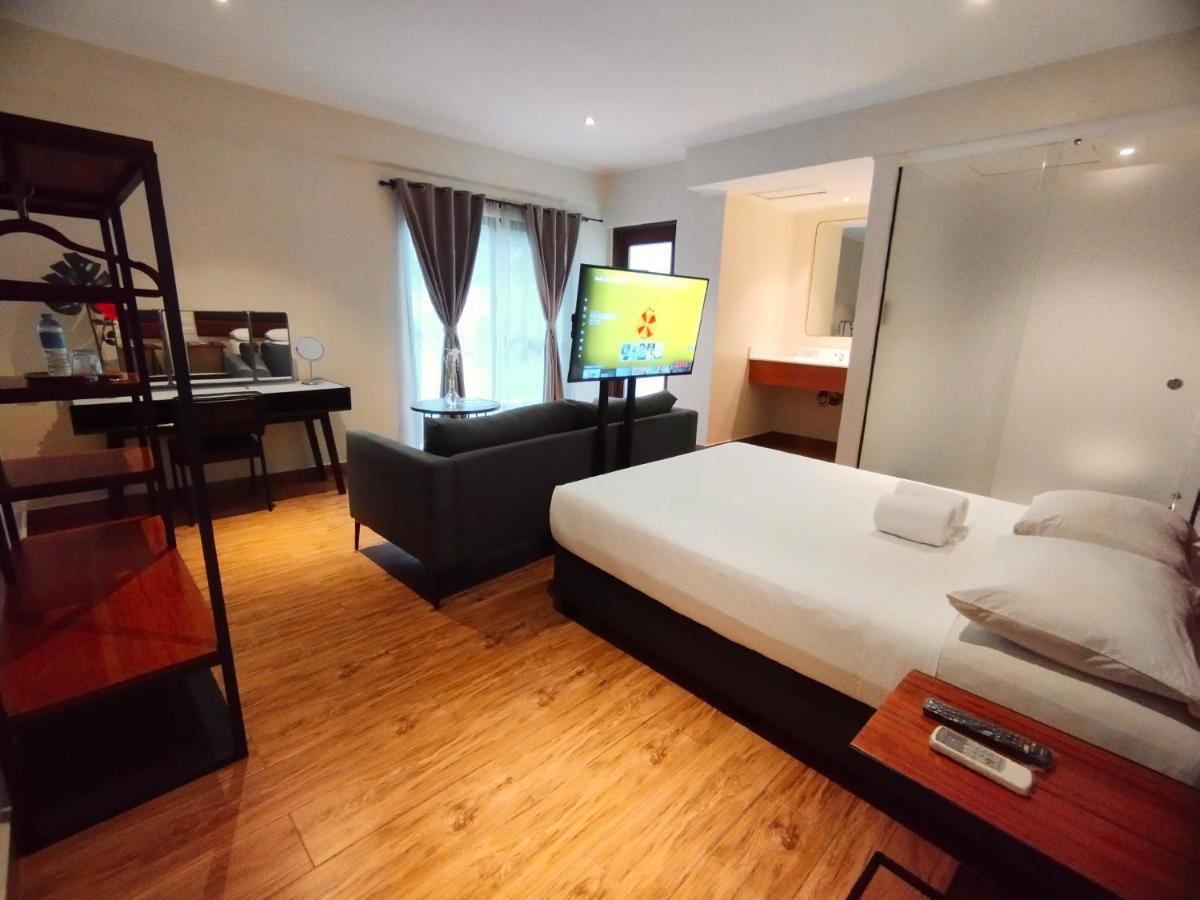The Hub District Garden Suites Пасай Экстерьер фото